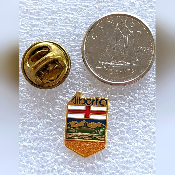 (3 for $20) Alberta Enamel Lapel or Cap Pin - Picture 2 of 2